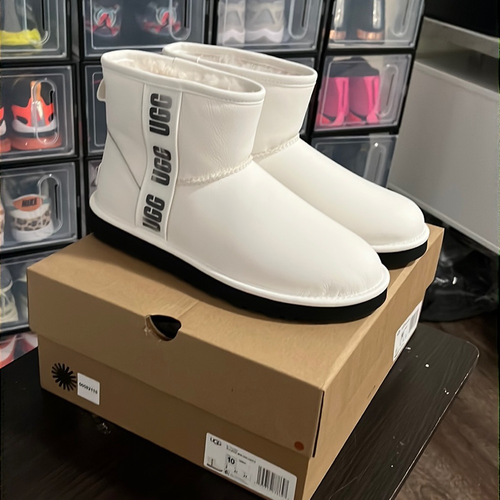 classic white mini side logo II